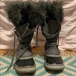 NWOT sorel boots